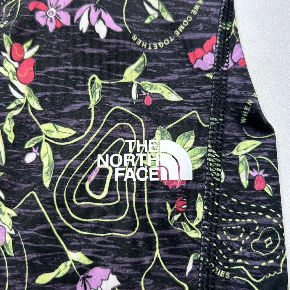 The North Face Black Floral Graphic Print Leggings Size Small‎ Active Gym Yoga